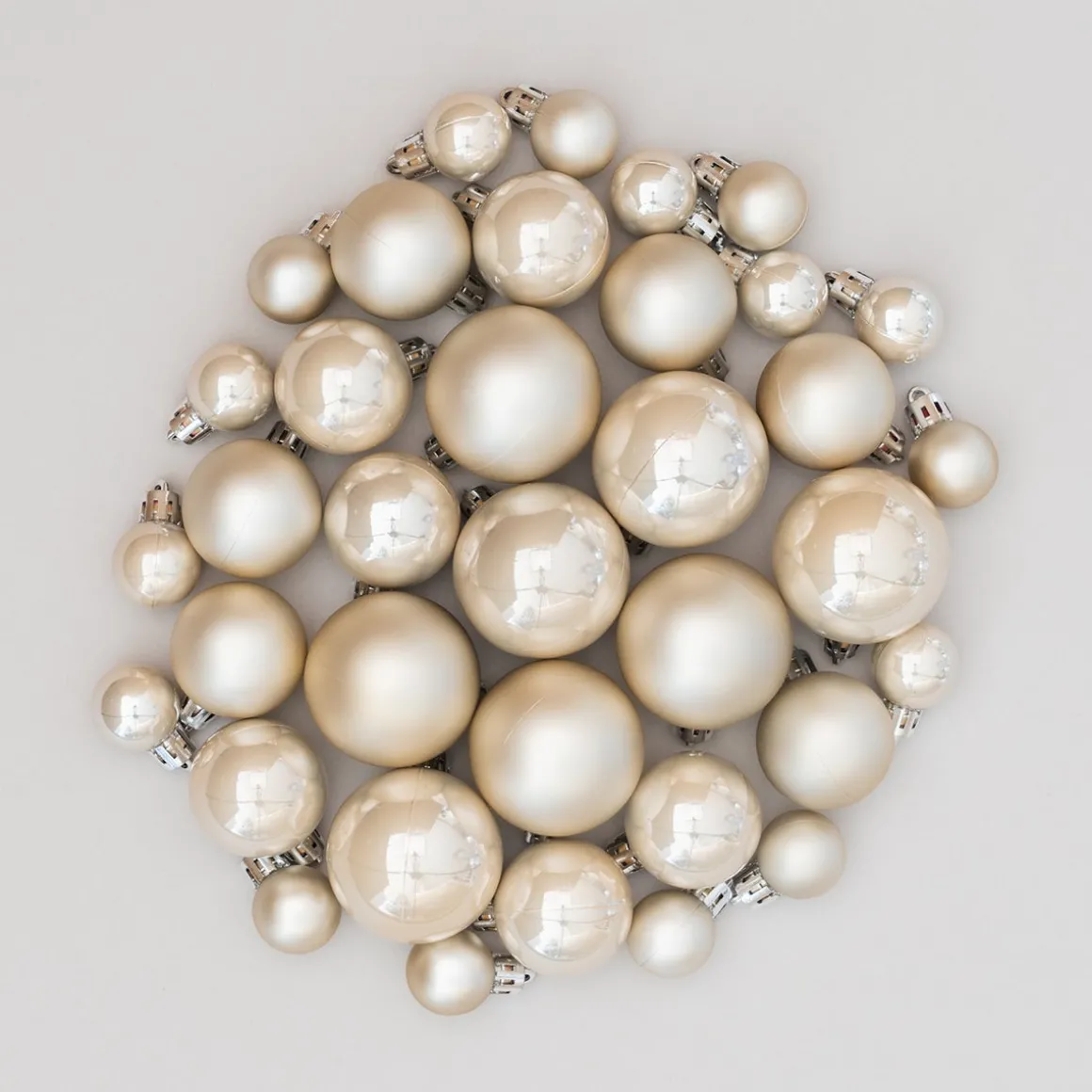 36 Kleine Weihnachtskugeln Champagner, Kunststoff, 2,5-5 Cm