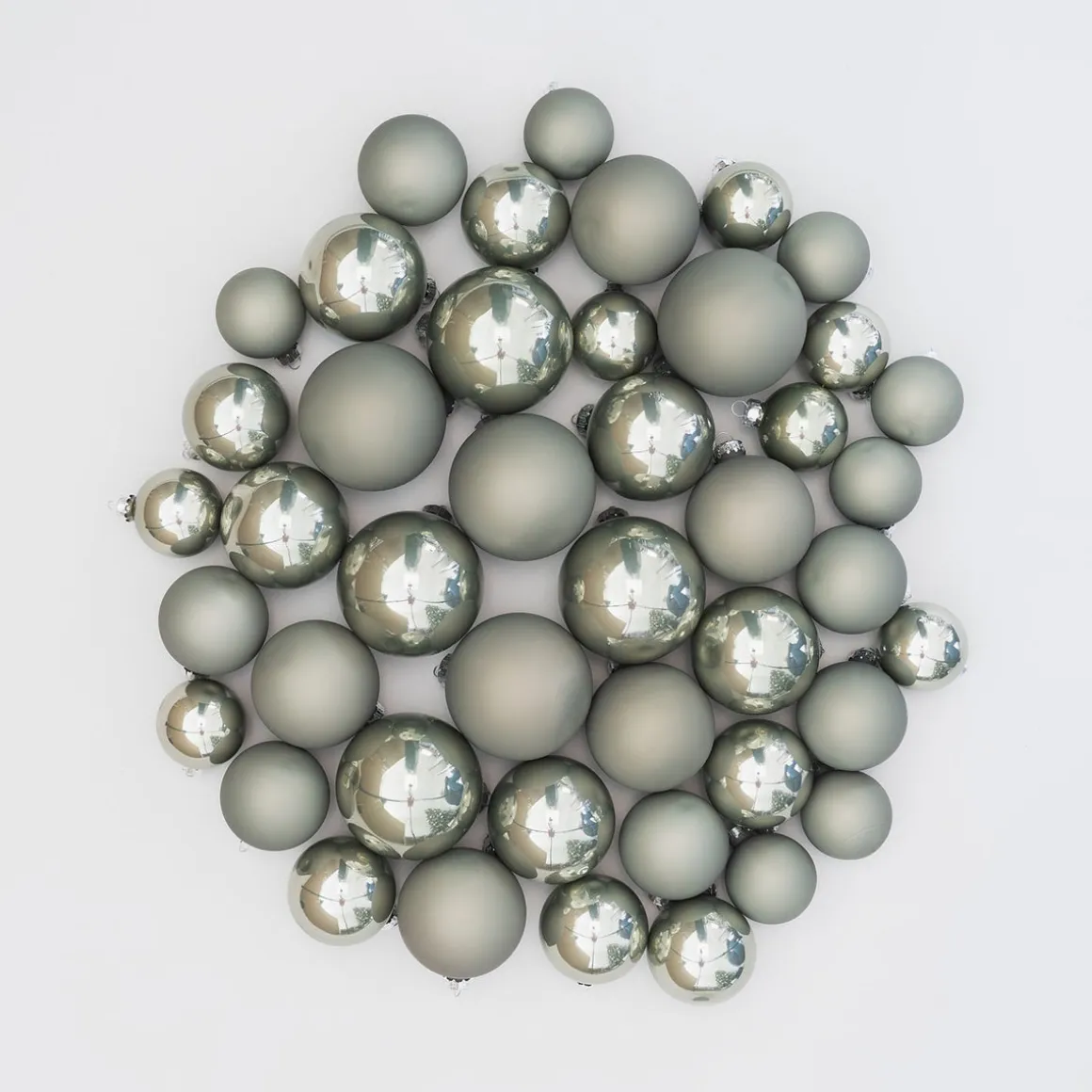 44 Weihnachtskugeln, Cottage Green, Glas, 5-8 Cm