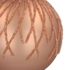 Braune Weihnachtskugel Mit Tautropfen