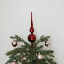 Dunkelrote Glasbaumspitze Für Einen Traditionellen Weihnachtsbaum