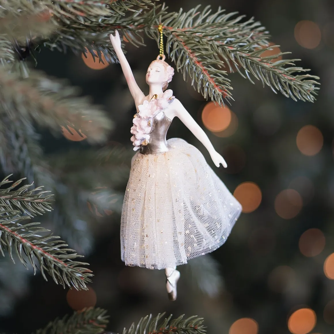 Eleganter Weihnachtsschmuck Mit Spitzentutu