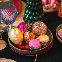 Frische Zitronen Als Weihnachtsanhänger Für Einen Lustigen Baum