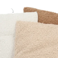 Frisches Teddy-Dekokissen