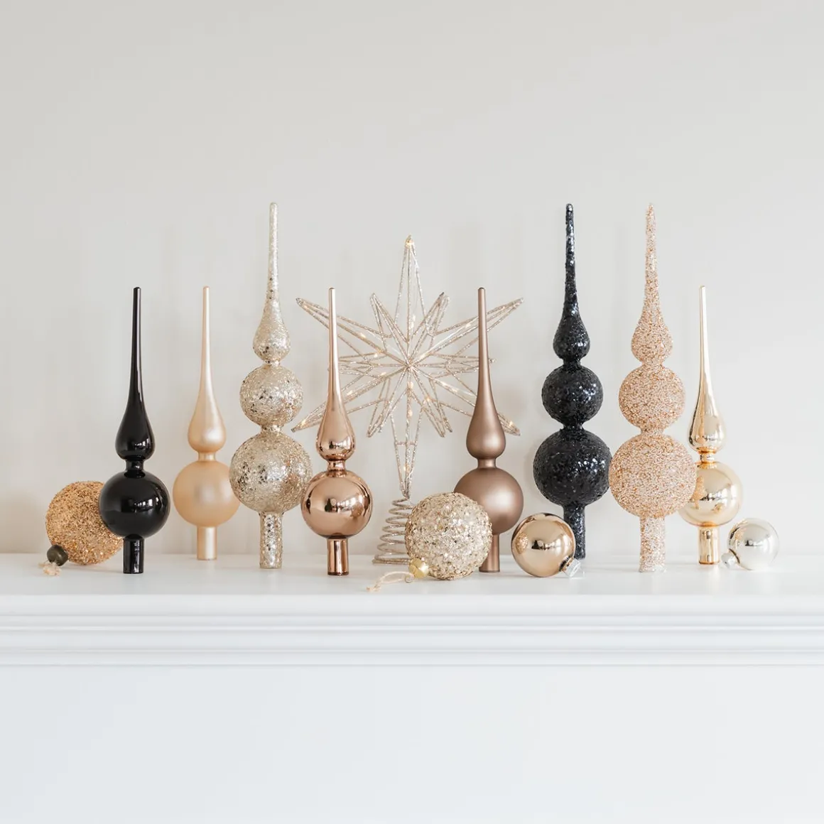 Schwarze Weihnachtsbaumspitze Aus Glas