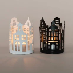 Schwarzer Teelichthalter Mit Grachtenhäusern