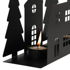 Süßes Straßenszenario Mit Häuschen Und Kirche Für Teelichter