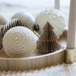 Taupefarbener Papier-Weihnachtsbaum Mit Glitzern