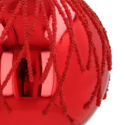 Traditionelle Rote Weihnachtskugel Mit Tautropfen